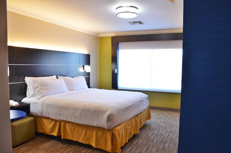Holiday Inn Express & Suites Austin Nw - Lakeline By Ihg Exterior photo